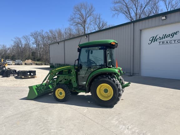 Image of John Deere 3033R equipment image 2