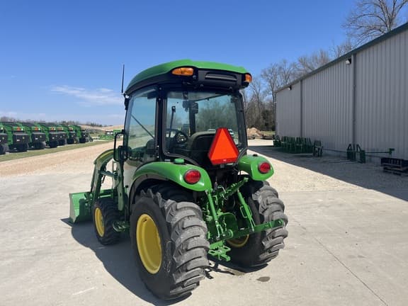 Image of John Deere 3033R equipment image 3