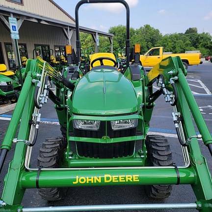 Image of John Deere 3035D equipment image 2