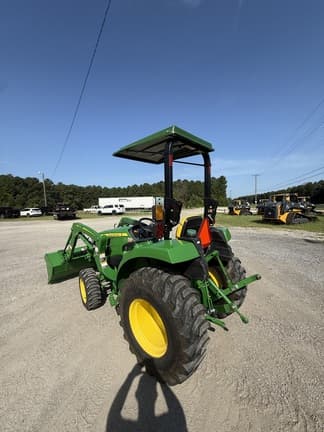 Image of John Deere 3035D equipment image 2