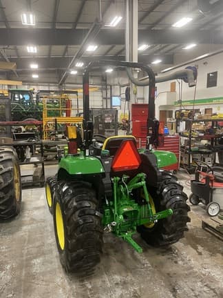 Image of John Deere 3035D equipment image 1
