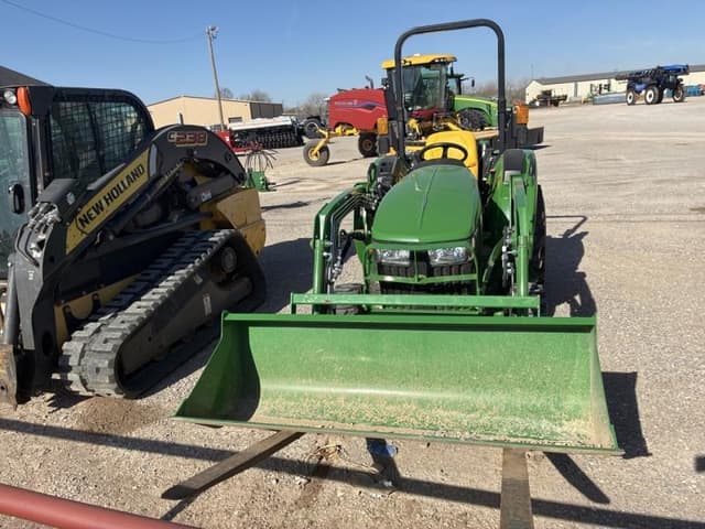 Image of John Deere 3035D equipment image 1