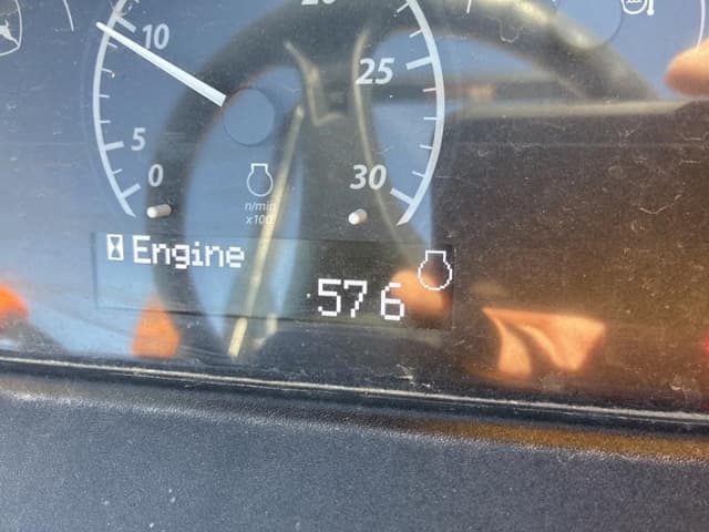 Image of John Deere 3035D equipment image 3