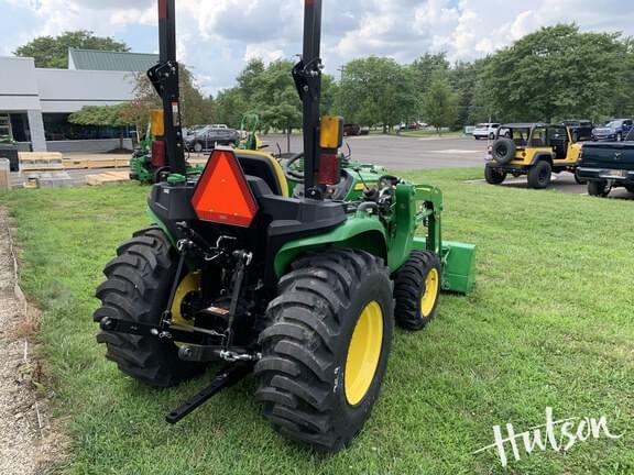Image of John Deere 3038E equipment image 4