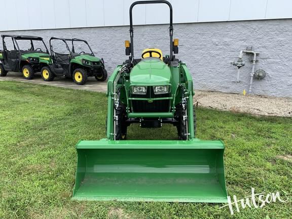 Image of John Deere 3038E equipment image 3