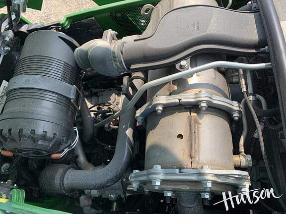 Image of John Deere 3038E equipment image 4