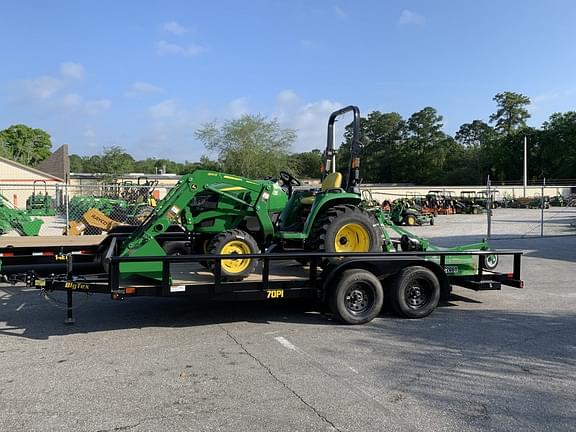 Image of John Deere 3038E equipment image 1