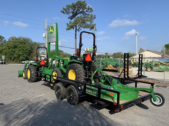 Image of John Deere 3038E equipment image 3