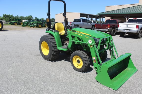 Image of John Deere 3038E equipment image 2