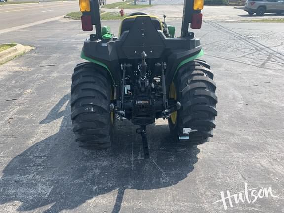 Image of John Deere 3038E equipment image 2