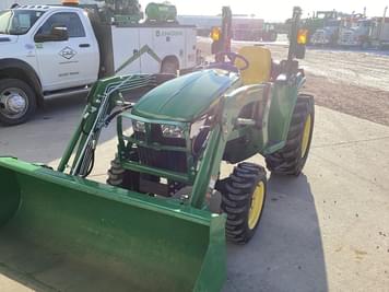 Main image John Deere 3038E