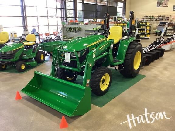 Image of John Deere 3038E equipment image 1