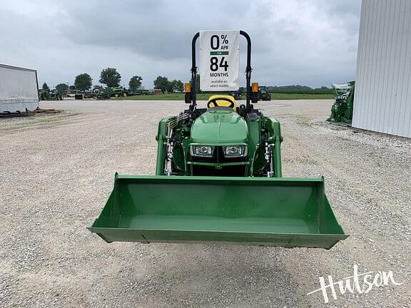 Image of John Deere 3038E equipment image 3
