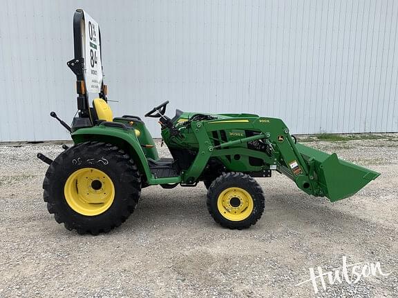 Image of John Deere 3038E equipment image 4