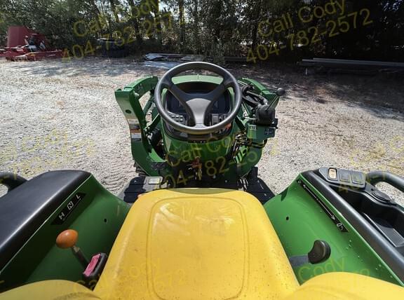 Image of John Deere 3038E equipment image 2