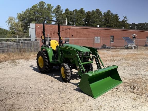 Image of John Deere 3038E equipment image 1