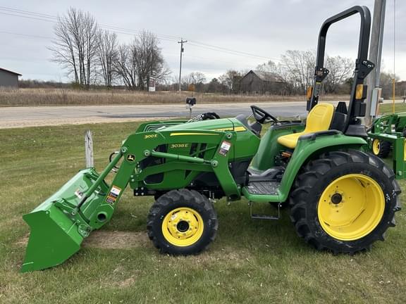 Image of John Deere 3038E Image 1