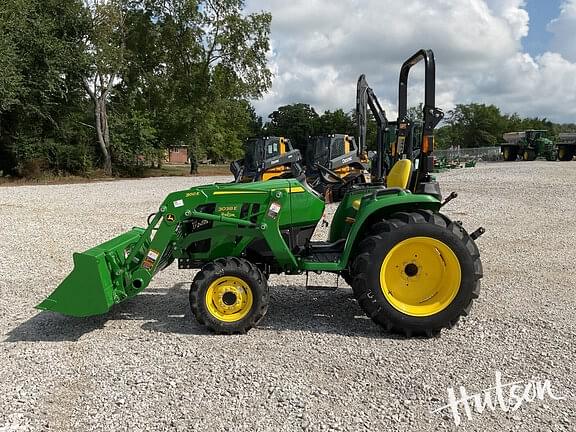 Image of John Deere 3038E equipment image 3
