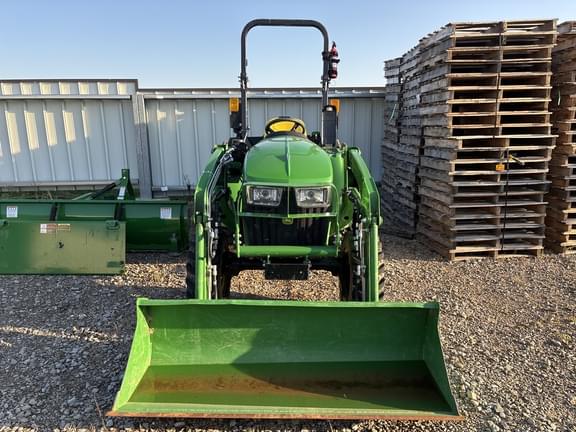 Image of John Deere 3038E equipment image 1