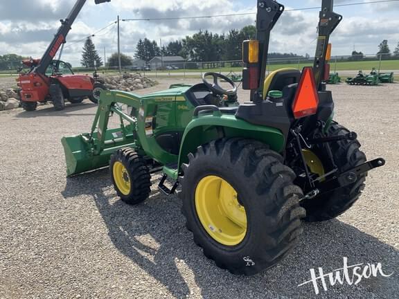 Image of John Deere 3038E equipment image 3