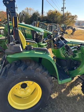Image of John Deere 3038E equipment image 1