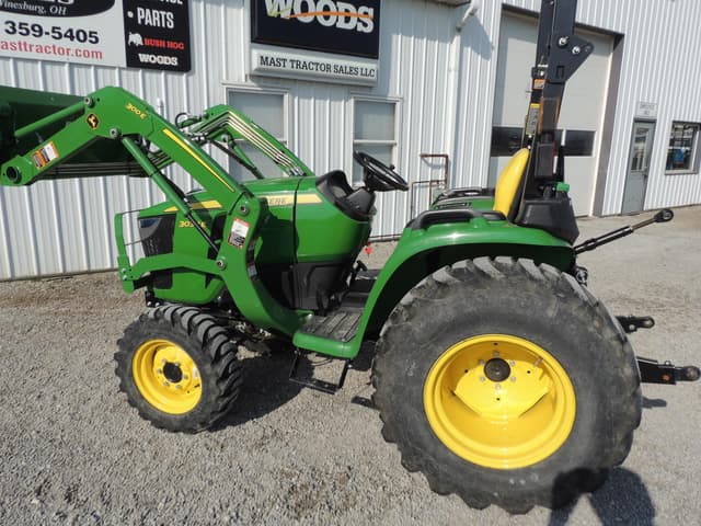 Image of John Deere 3038E equipment image 1