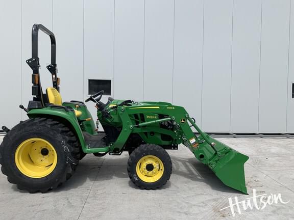 Image of John Deere 3038E equipment image 4