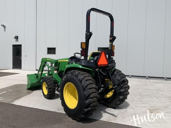 Image of John Deere 3038E equipment image 2