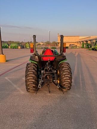 Image of John Deere 3038E equipment image 2