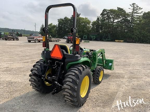 Image of John Deere 3038E equipment image 2