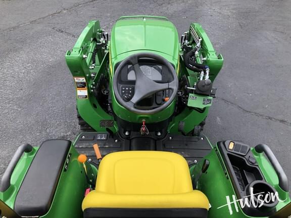 Image of John Deere 3038E equipment image 4