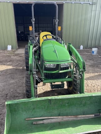 Image of John Deere 3038E equipment image 1