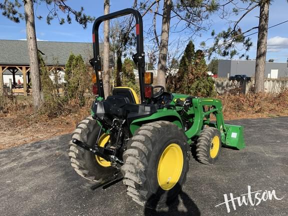 Image of John Deere 3038E equipment image 3
