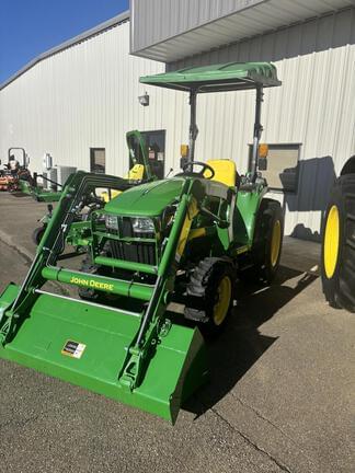 Image of John Deere 3038E Image 0