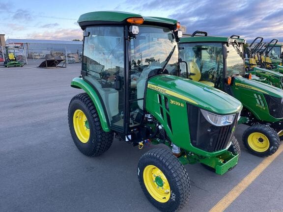2024 John Deere 3039R Equipment Image0