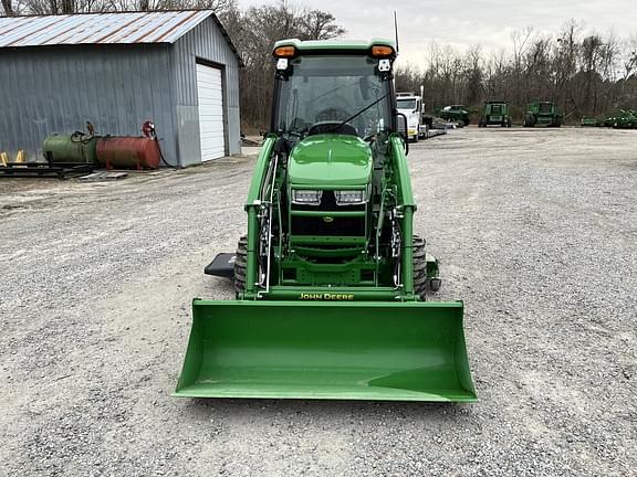 Image of John Deere 3039R equipment image 2