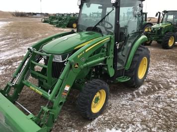 Main image John Deere 3039R