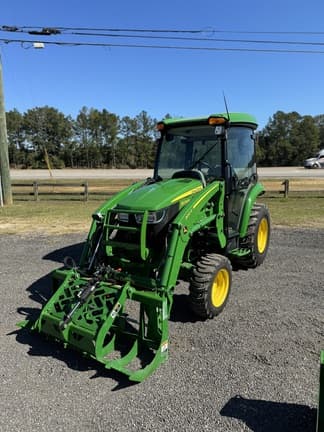 Main image John Deere 3039R