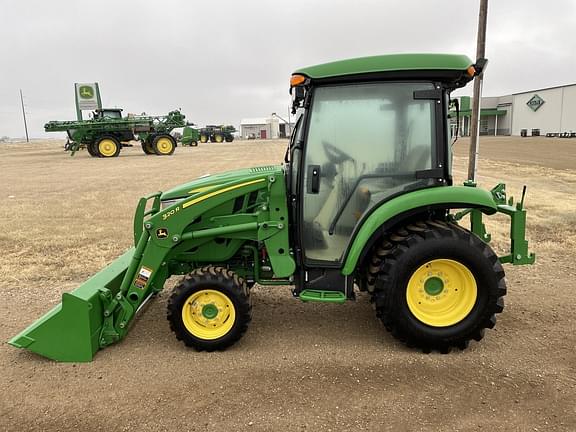 Image of John Deere 3039R equipment image 2