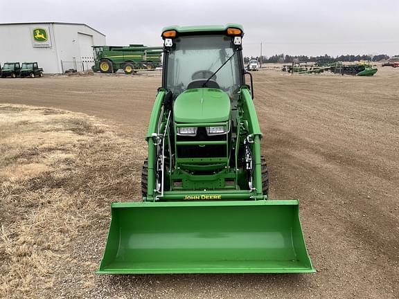 Image of John Deere 3039R equipment image 1