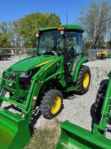 Main image John Deere 3039R
