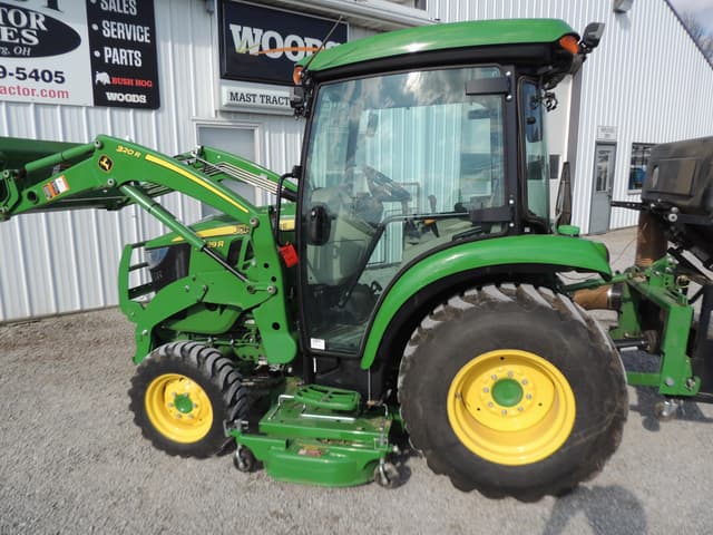 Image of John Deere 3039R equipment image 1