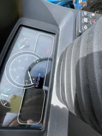 Image of John Deere 3039R equipment image 4