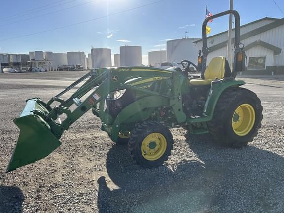 Image of John Deere 3039R equipment image 3