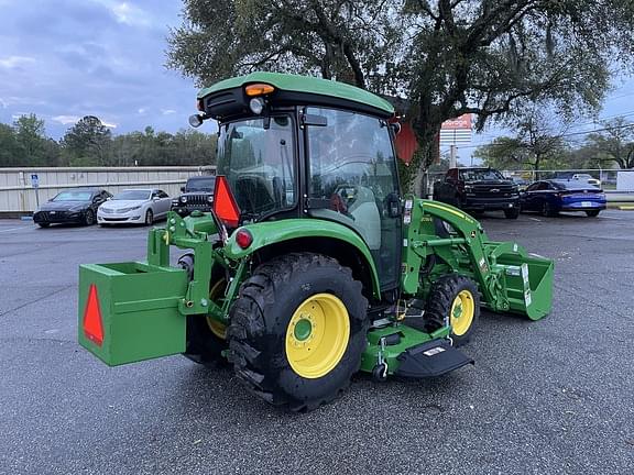 Image of John Deere 3039R equipment image 4