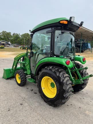 Image of John Deere 3039R equipment image 1