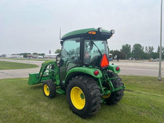 Image of John Deere 3039R equipment image 3