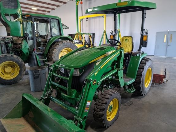 2024 John Deere 3039R Equipment Image0