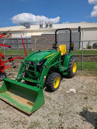 Main image John Deere 3039R