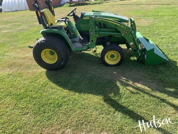 2024 John Deere 3039R Equipment Image0